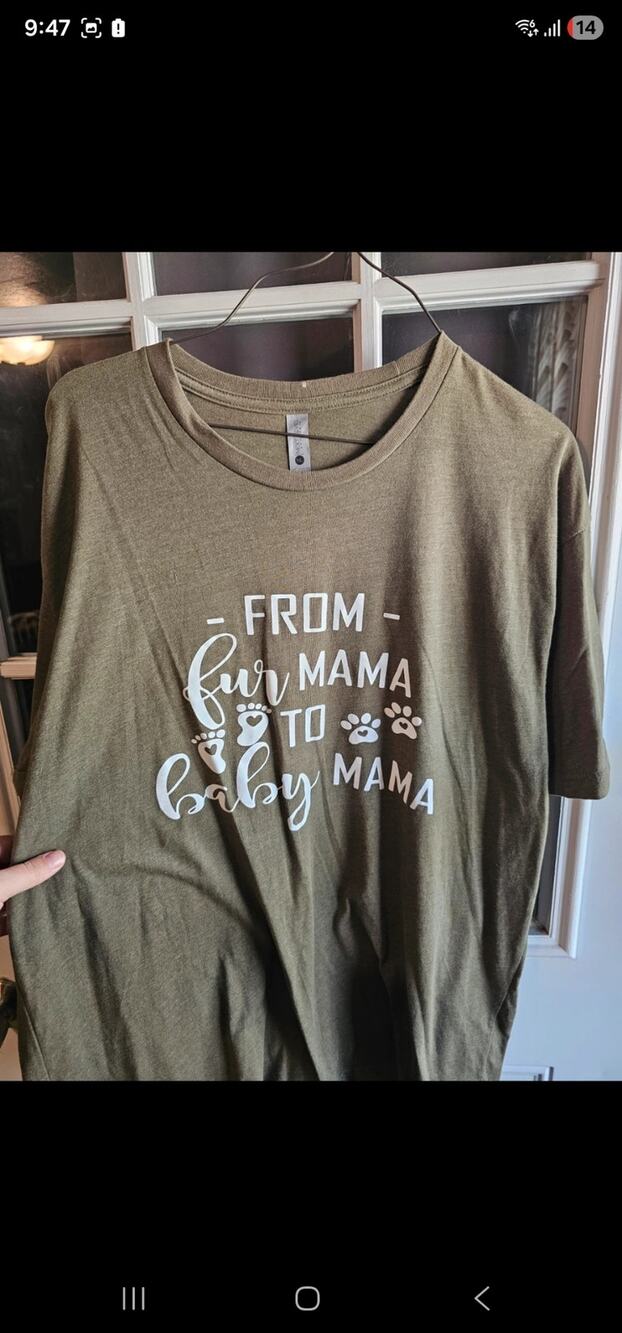 Graphic tee fur mama size XL